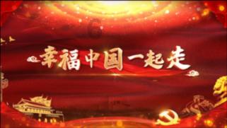 吃早餐的精致女孩
